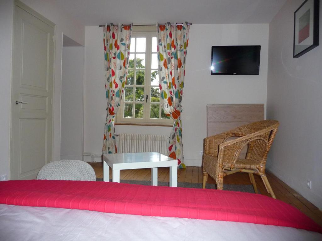 La Maison D'A Cote Bed and Breakfast Alençon Δωμάτιο φωτογραφία